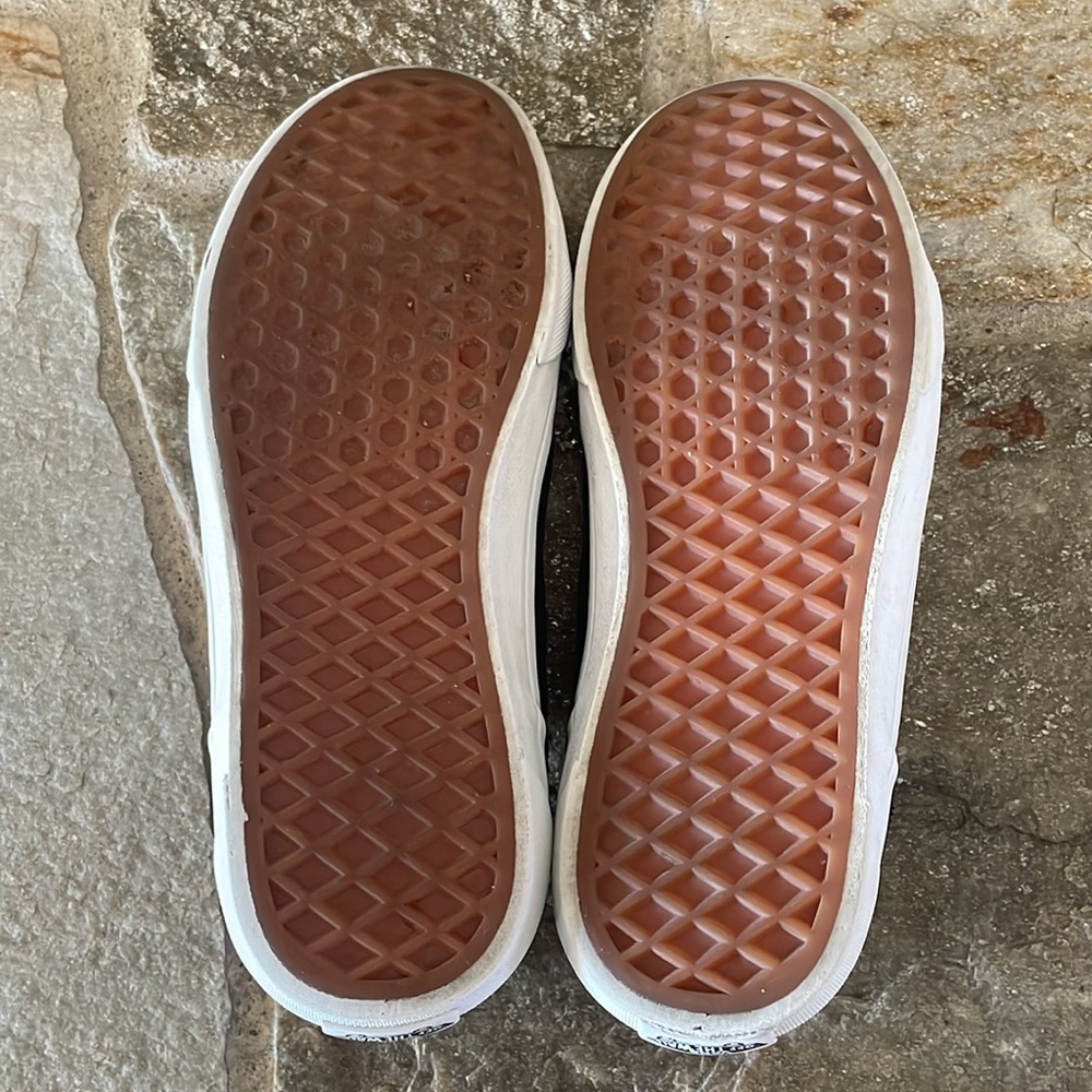 Vans - Picture 6 of 7